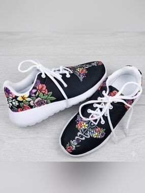 Like New! GROOVE BAGS  Custom Print Black Nurse Sneakers